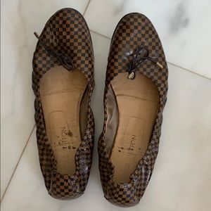 Authentic Louis Vuitton ballerina flats sz 40